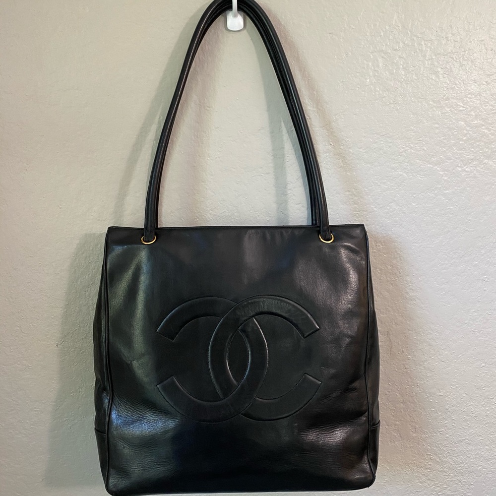 ❌SOLD❌  Chanel XL Lambskin tote